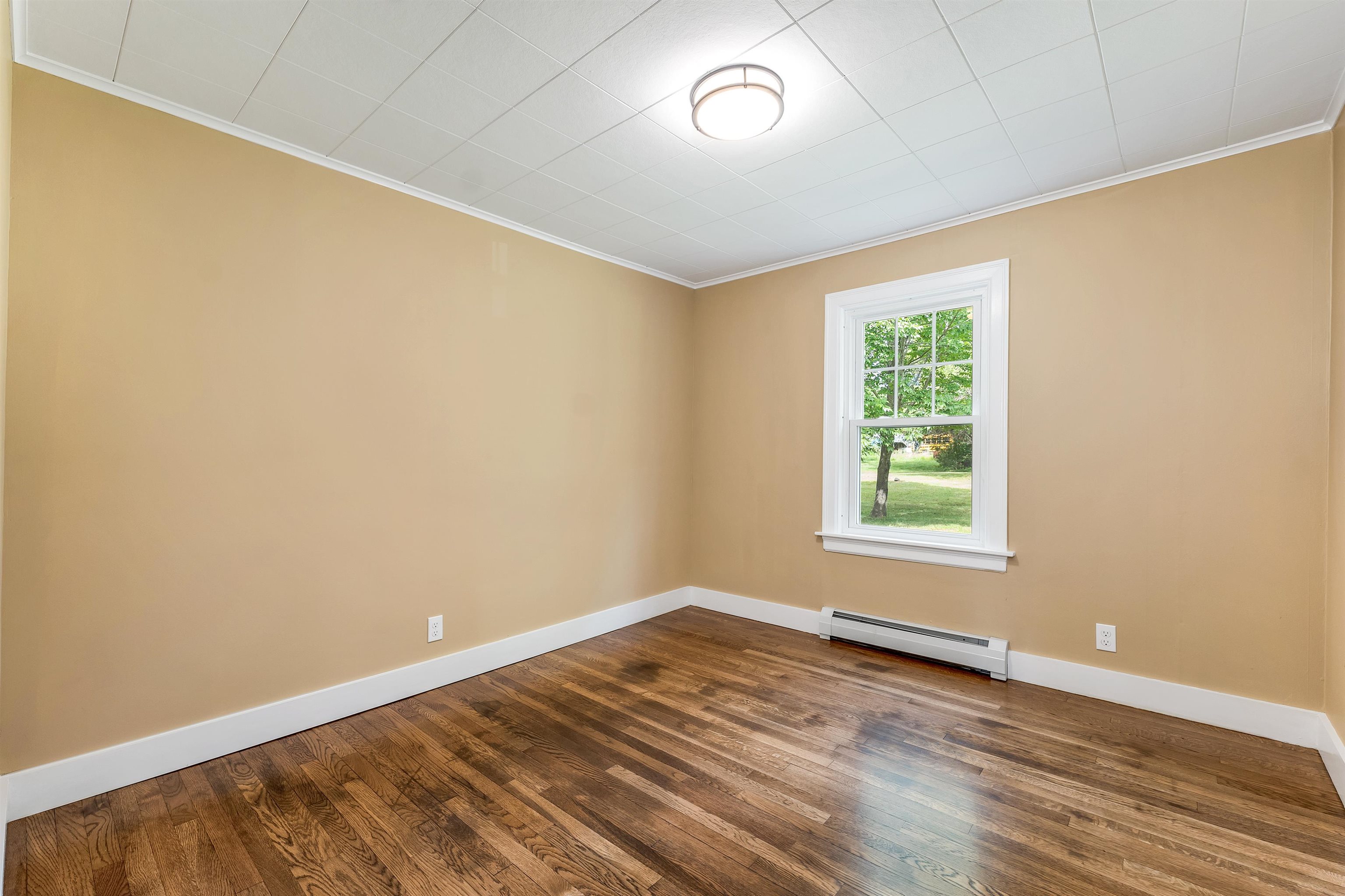 498 Highway 153 Middleton, NH 03887 - Photo 23 of 54