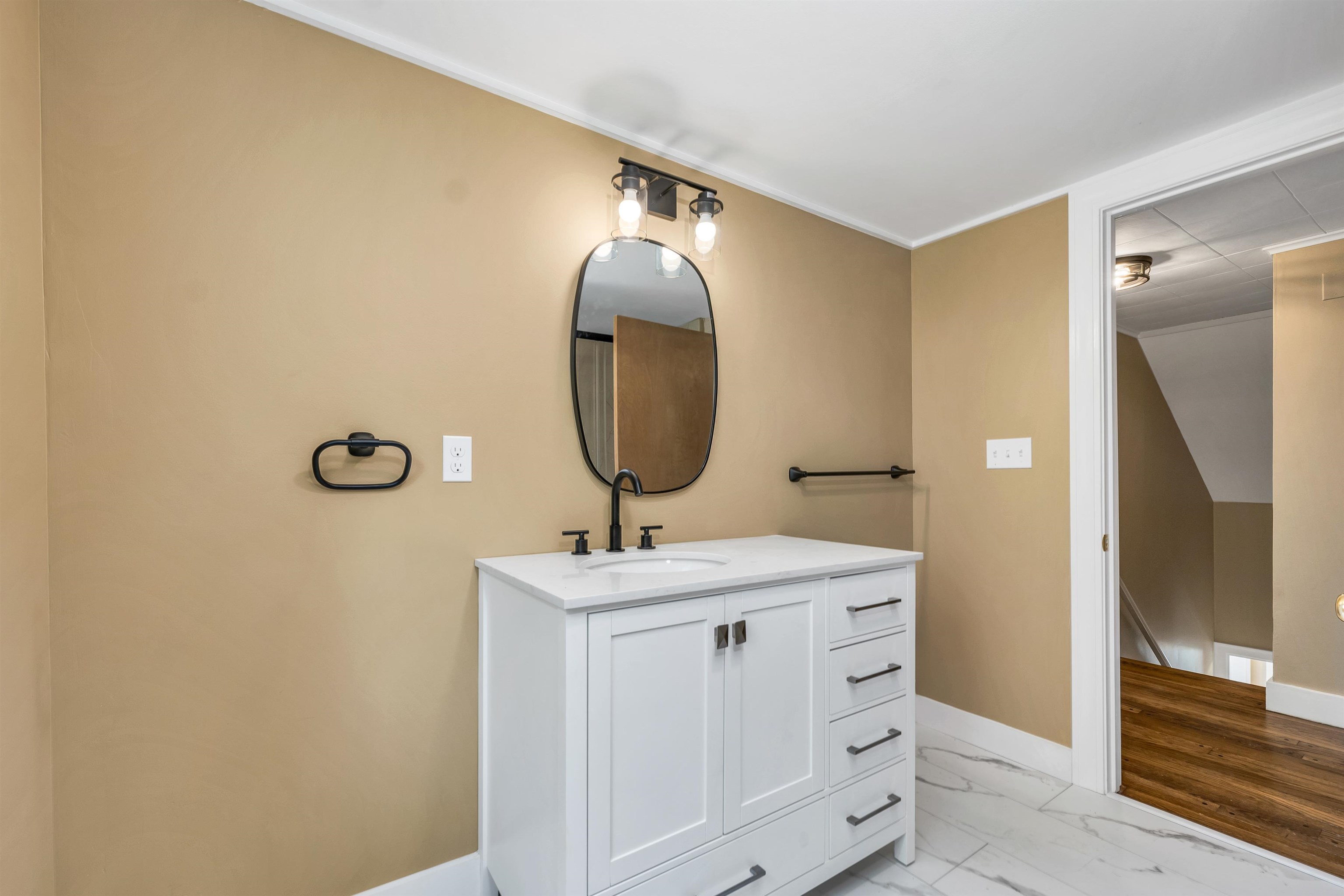 498 Highway 153 Middleton, NH 03887 - Photo 37 of 54