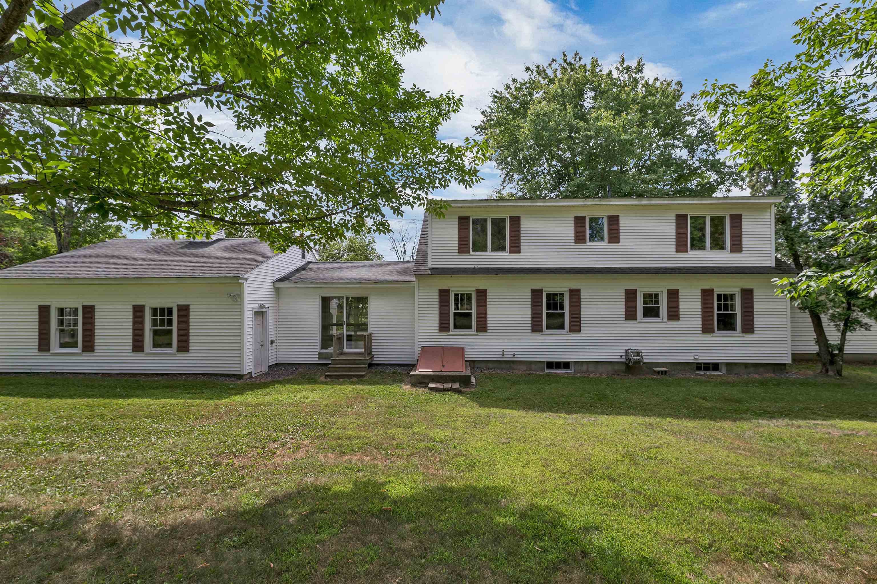 498 Highway 153 Middleton, NH 03887 - Photo 46 of 54