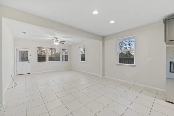 $2,100 | 313 Michaelis Drive, Leander, TX 78641
