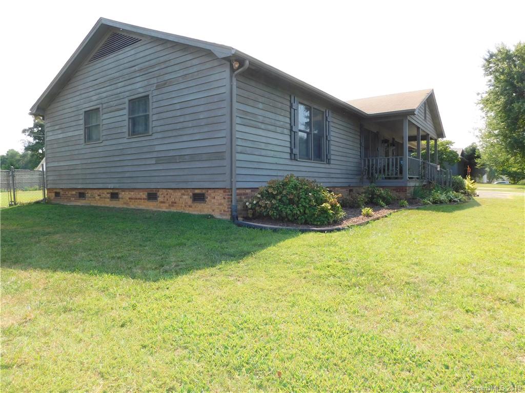 630 Carson Road Gastonia, NC 28052 - Photo 4 of 37 Gallery Image 4
