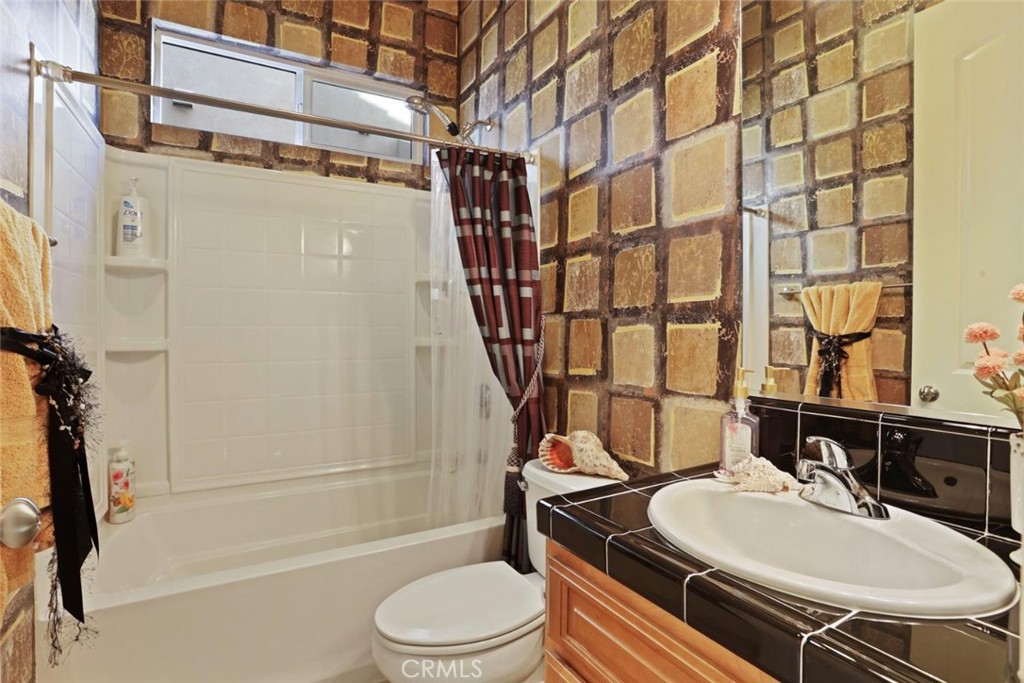 2378 Aviles Drive Merced, CA 95340 - Photo 34 of 69