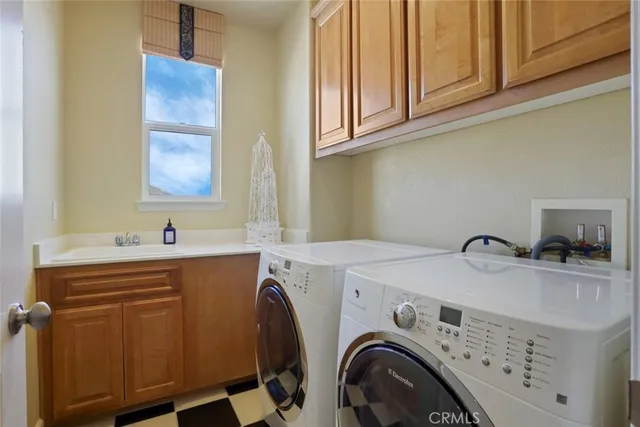 $599,999 | 2378 Aviles Drive, Merced, CA 95340