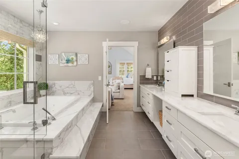 $4,285,000 | 20313 217th Avenue Northeast, Woodinville, WA 98077