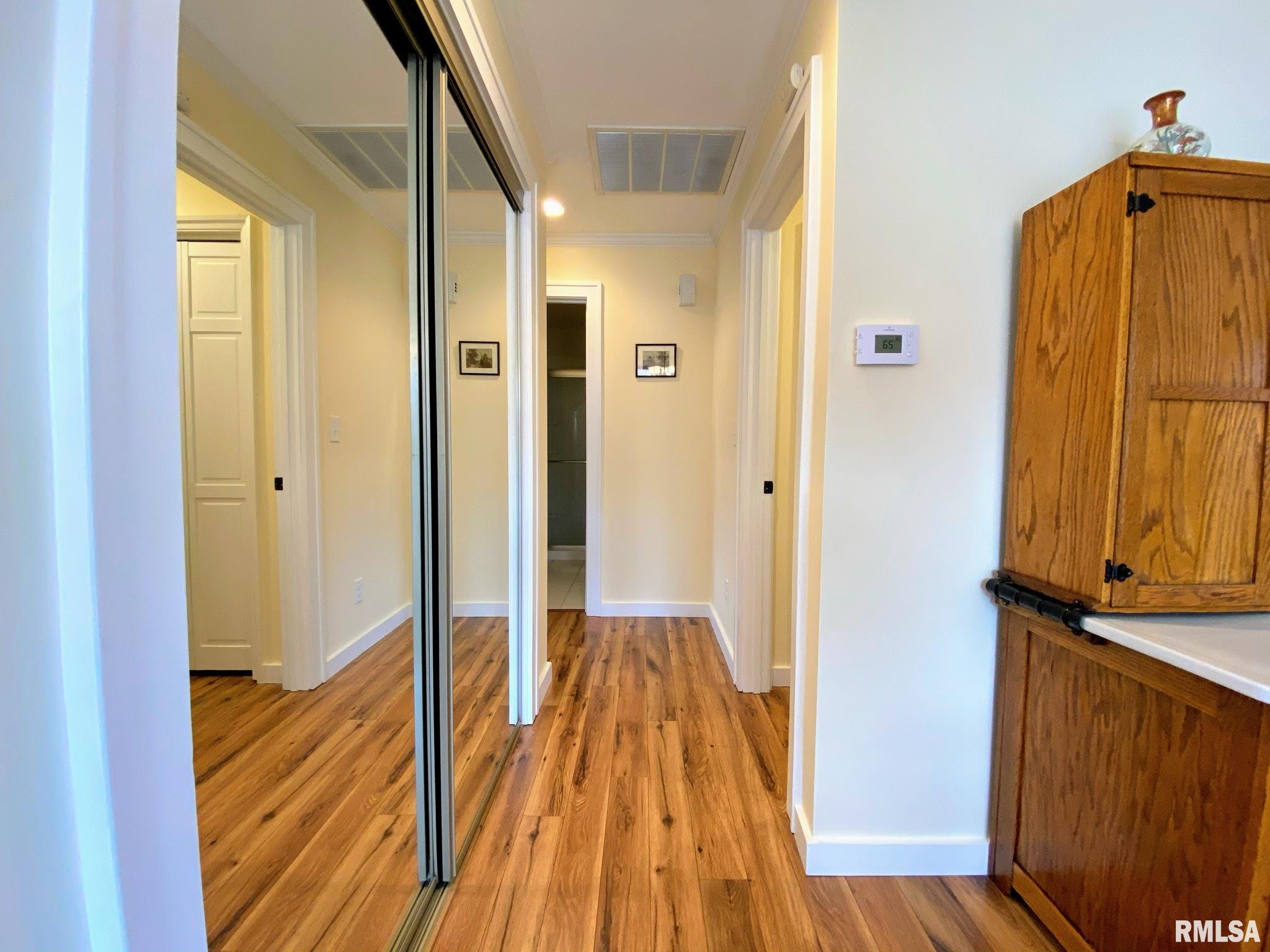 18 Brookside Place Springfield, IL 62704 - Photo 15 of 38 Gallery Image 15