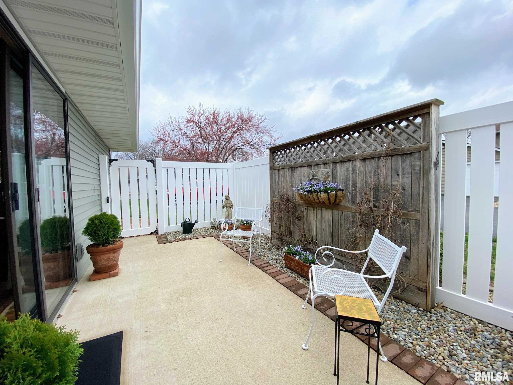 18 Brookside Place Springfield, IL 62704 - Photo 31 of 38 Gallery Image 31