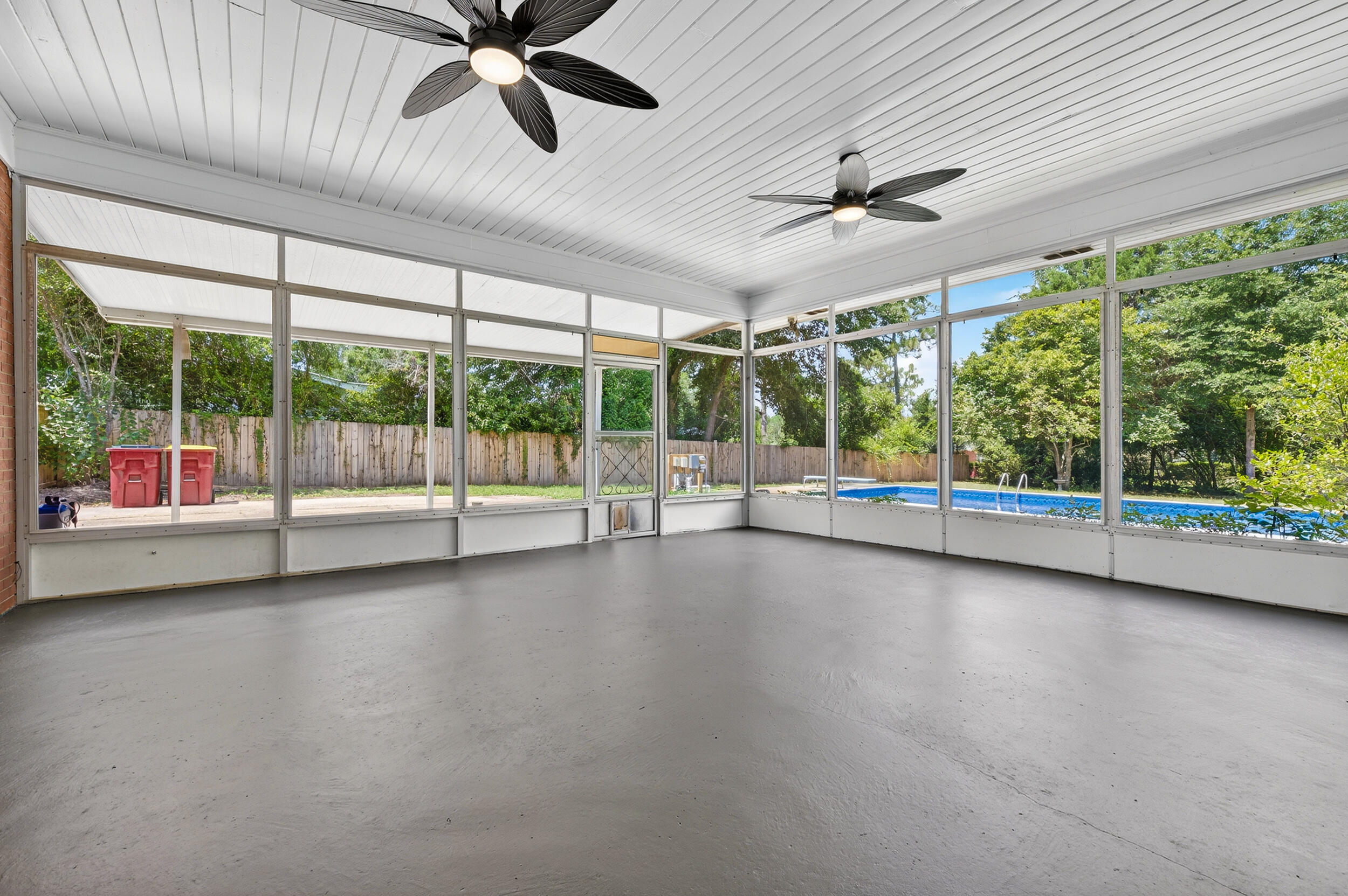 758 9th Avenue Crestview, FL 32536 - Photo 38 of 55 a view of empty room with floor to ceiling window