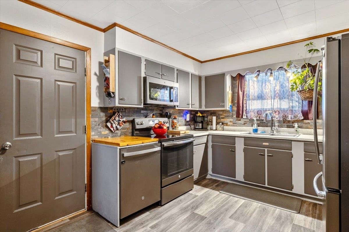 3 Charles Street Swanton, VT 05488 - Photo 12 of 35