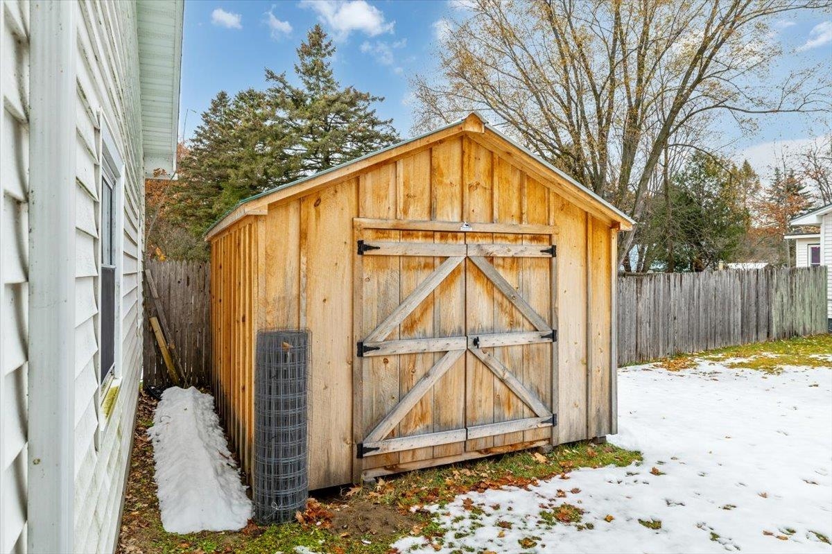 3 Charles Street Swanton, VT 05488 - Photo 4 of 35