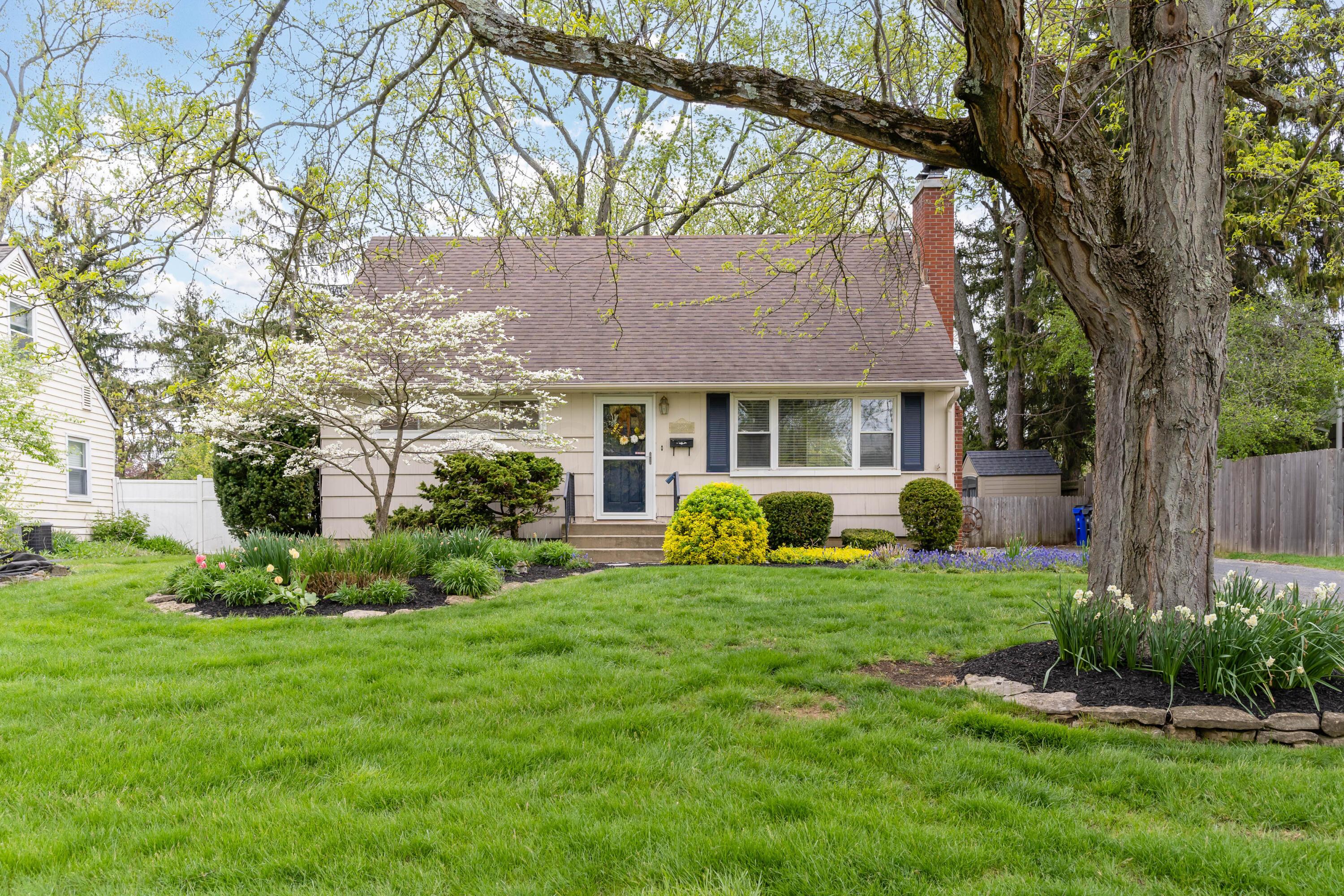 2368 Nottingham Road Columbus, OH 43221 - Photo 2 of 34 2368 Nottingham Rd_MLS_1