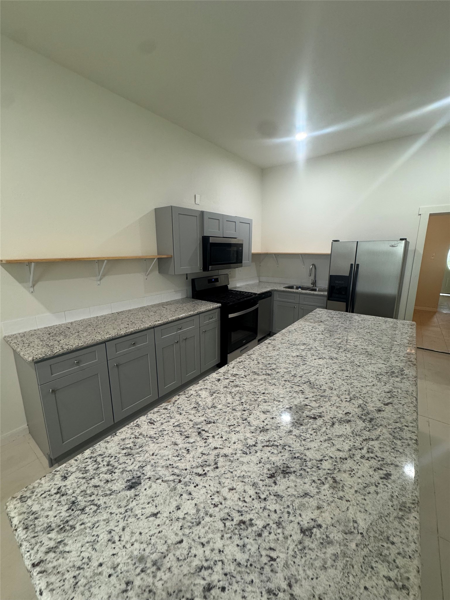 1443 Willow Rock Road Houston, TX 77088 - Photo 3 of 4 Kitchen