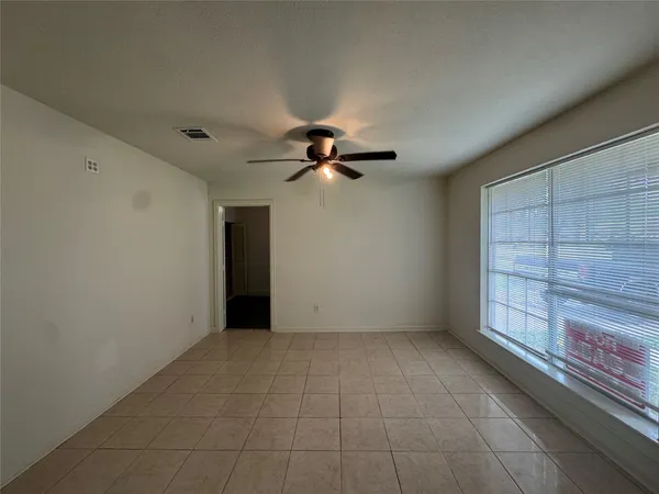 $2,000 | 1443 Willow Rock Road, Houston, TX 77088
