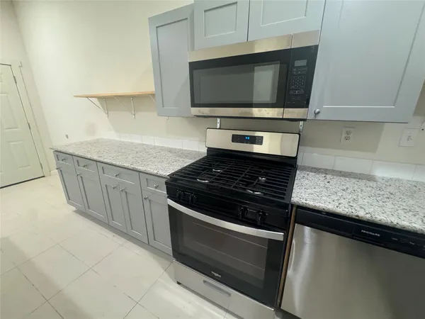 $2,000 | 1443 Willow Rock Road, Houston, TX 77088