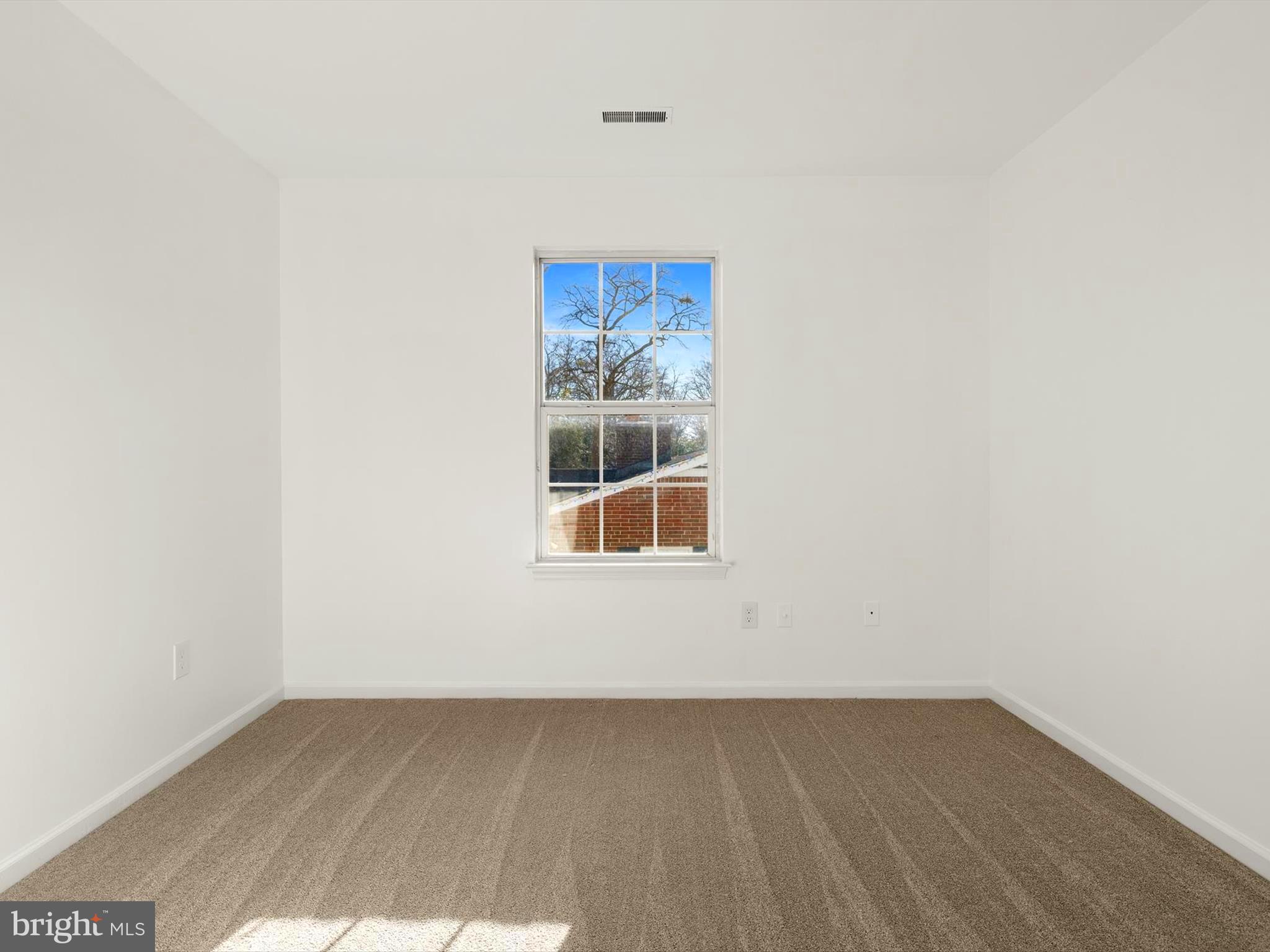 196 Circle Road Pasadena, MD 21122 - Photo 18 of 37 Gallery Image 18