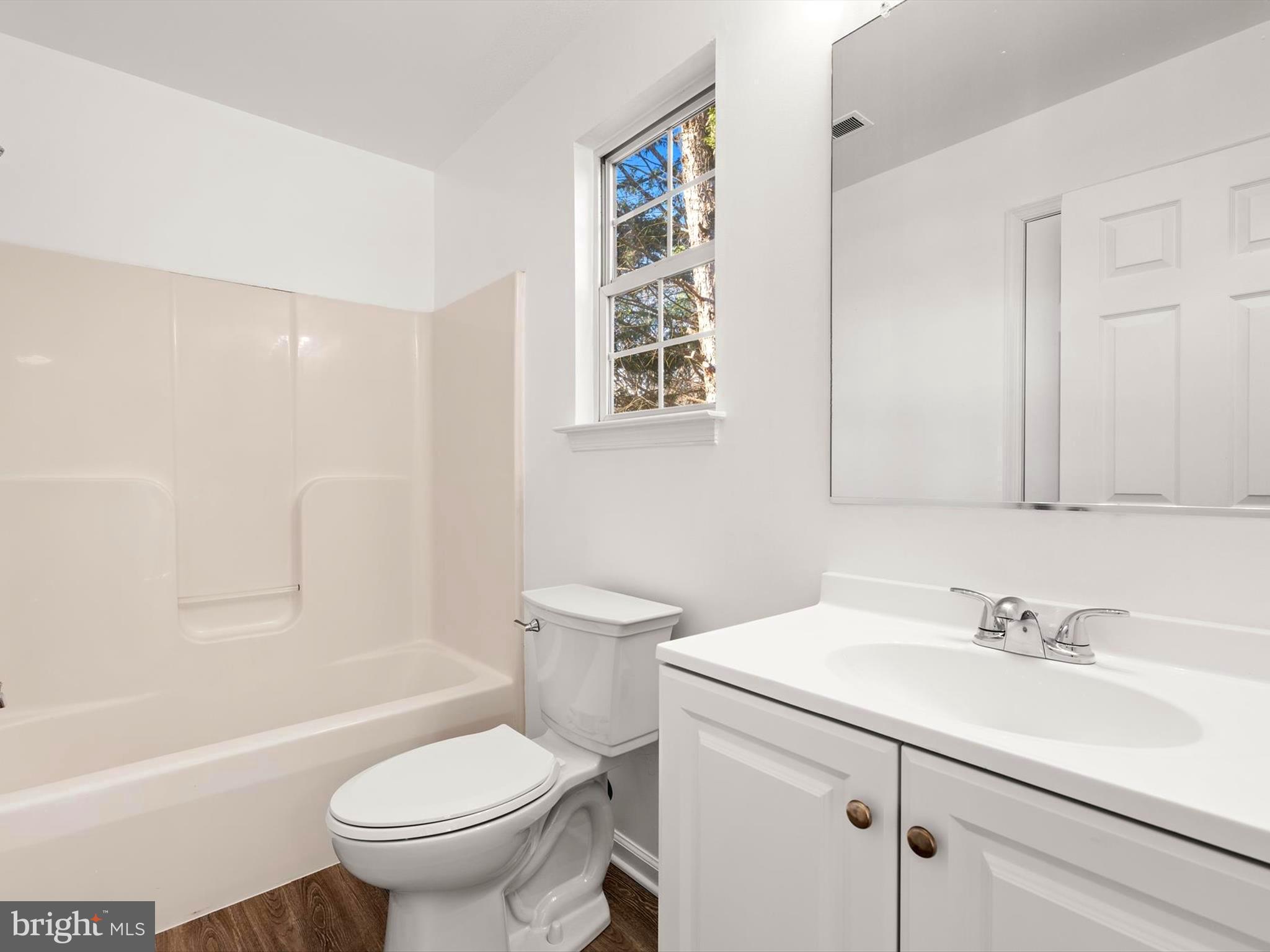 196 Circle Road Pasadena, MD 21122 - Photo 20 of 37 Gallery Image 20
