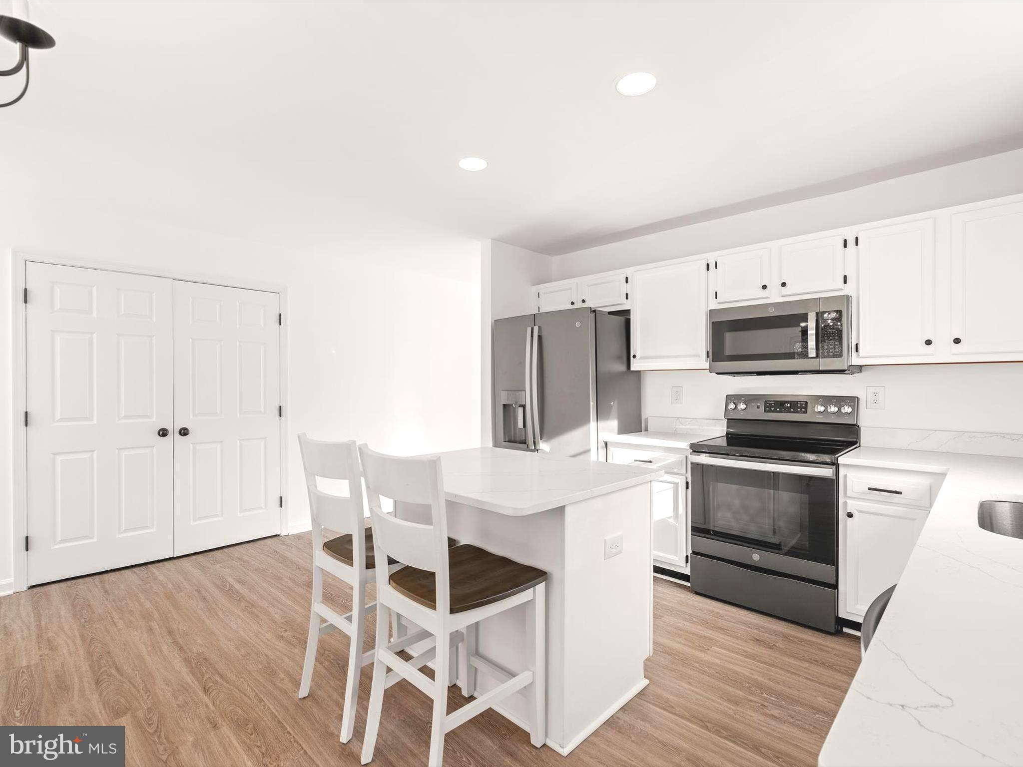 196 Circle Road Pasadena, MD 21122 - Photo 10 of 37 Gallery Image 10