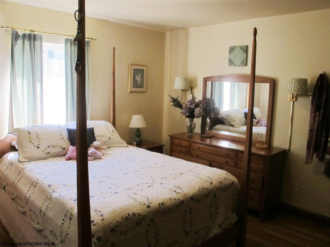 1376 Overhill Road Fairmont, WV 26554 - Photo 12 of 20 Gallery Image 12