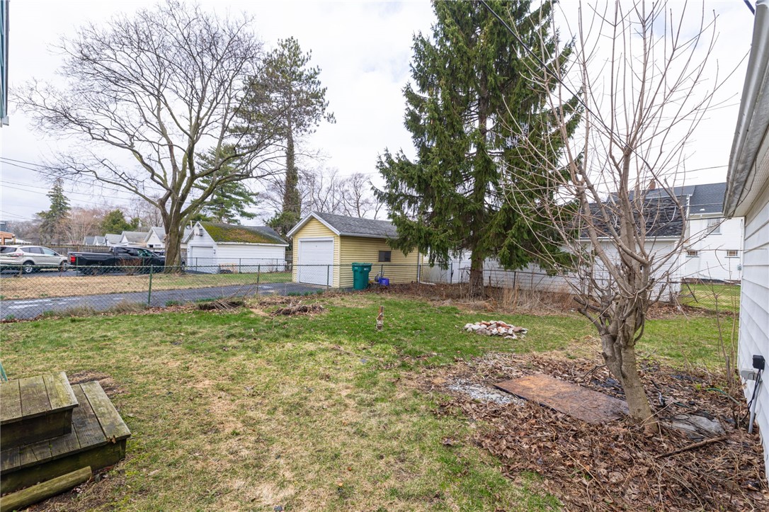 246 Thorndyke Road Irondequoit, NY 14617 - Photo 23 of 27 Backyard
