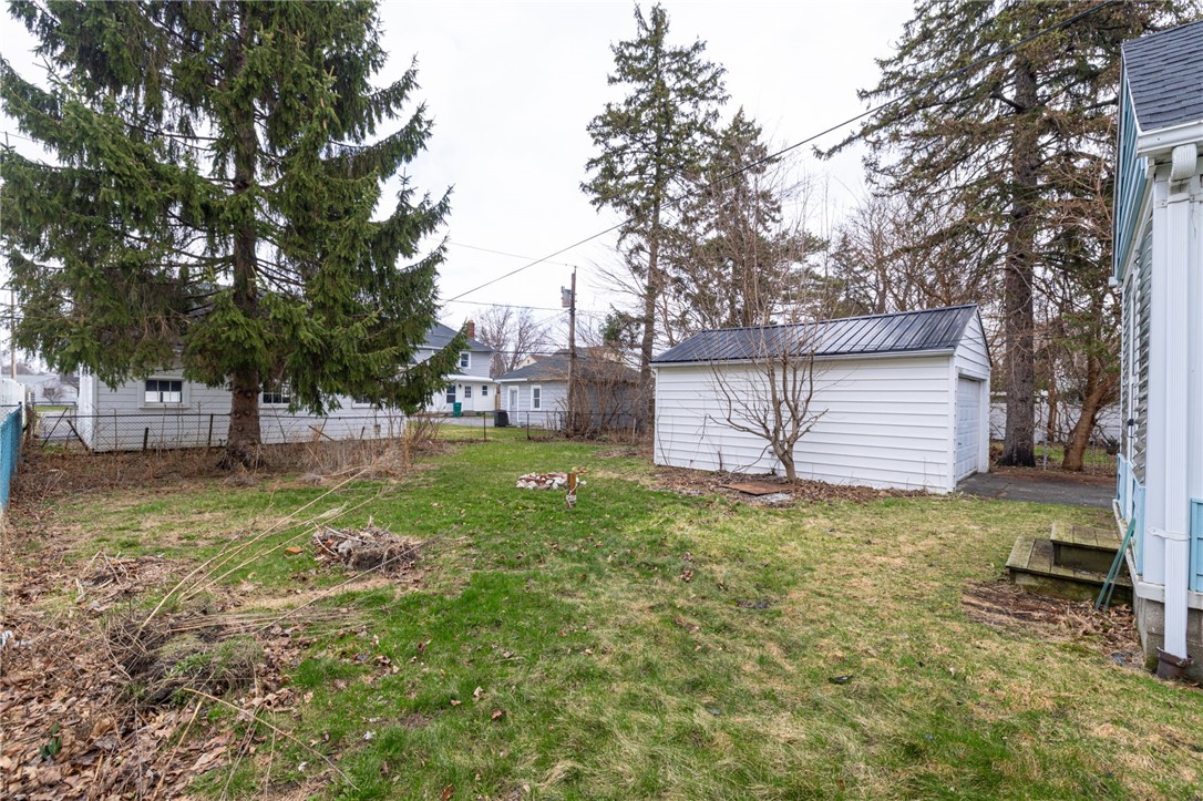 246 Thorndyke Road Irondequoit, NY 14617 - Photo 24 of 27 Backyard
