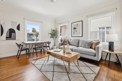 $425,000 | 1438 Lakeshore Avenue, Unit 6, Oakland, CA 94606