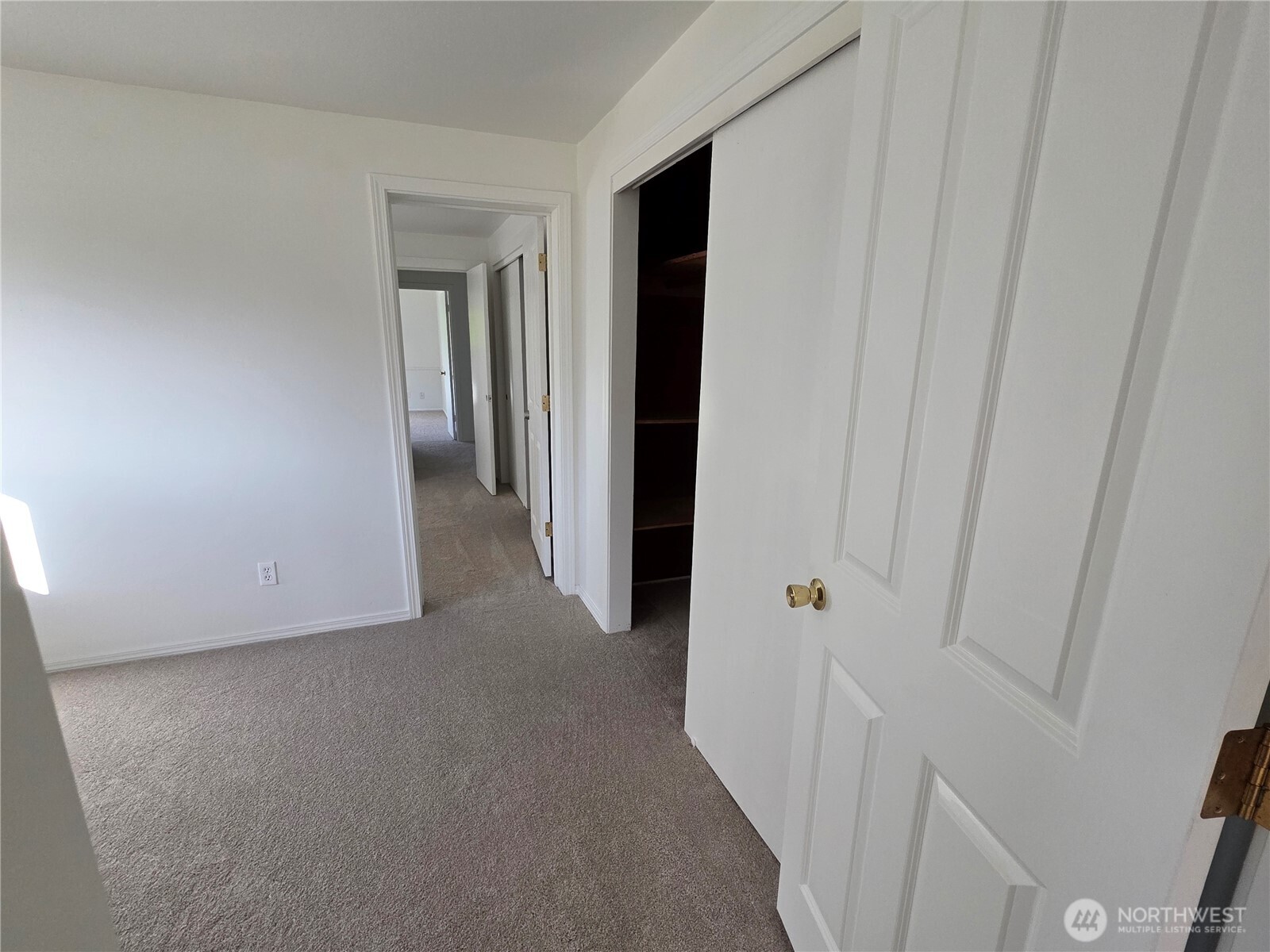 620 North Street Monroe, WA 98272 - Photo 12 of 38 a view of a hallway with wooden floor