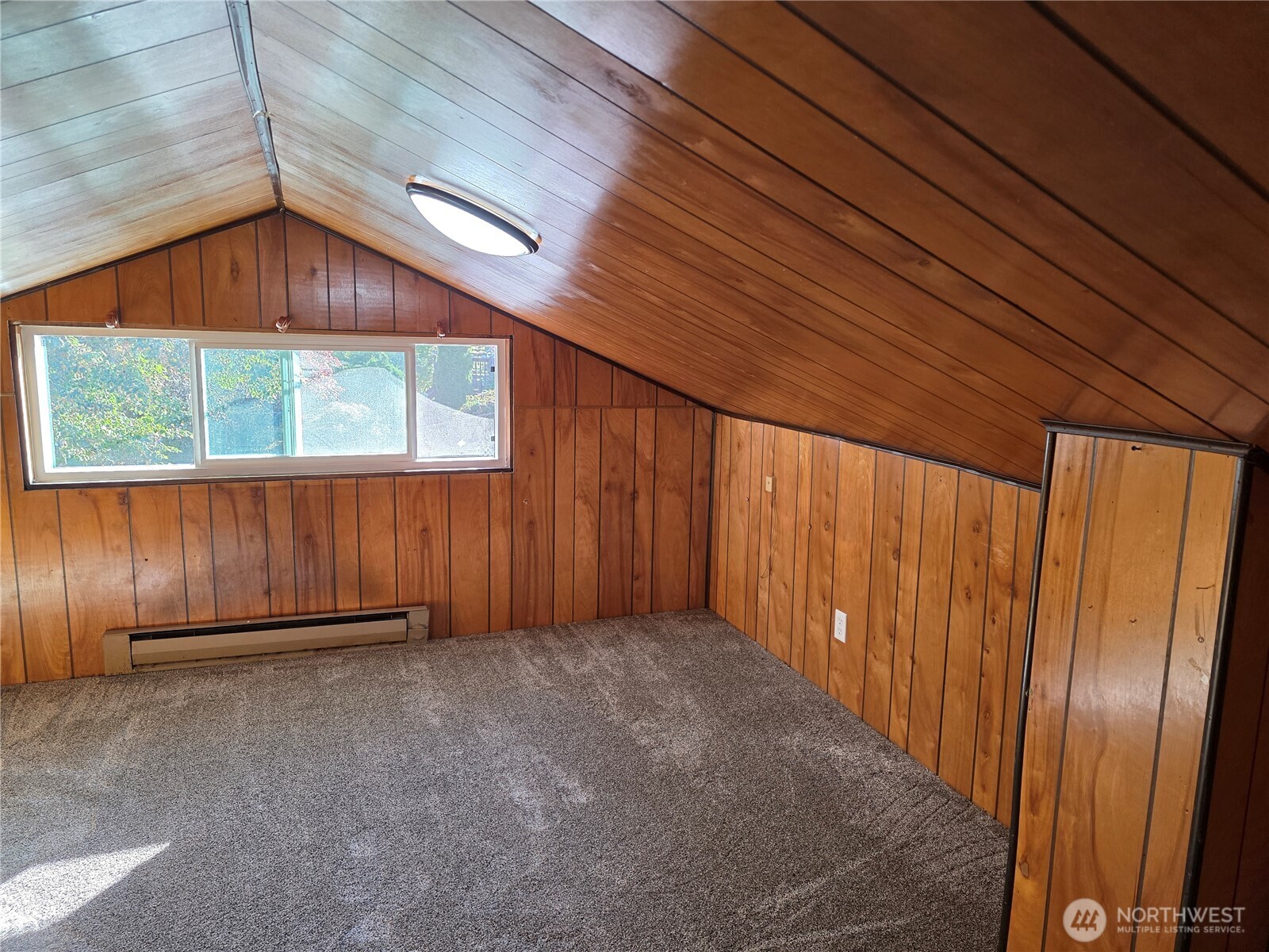 620 North Street Monroe, WA 98272 - Photo 14 of 38 a view of an empty room with a window
