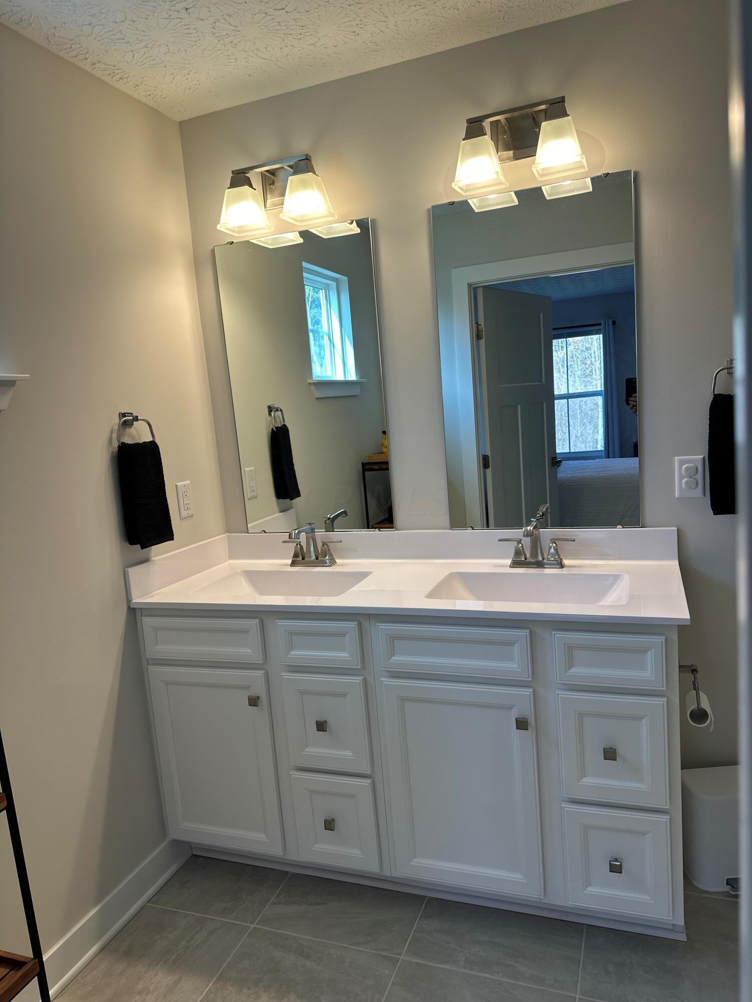 380 Talla Road North Delaware, OH 43015 - Photo 11 of 20 Double Vanity