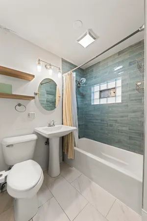 $2,500 | 2852 Scott Street, Franklin Park, IL 60131