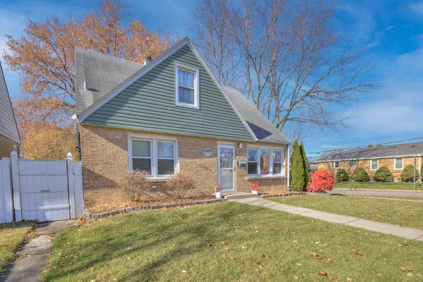 $2,500 | 2852 Scott Street, Franklin Park, IL 60131