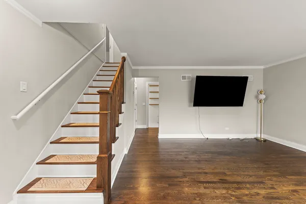 $2,500 | 2852 Scott Street, Franklin Park, IL 60131