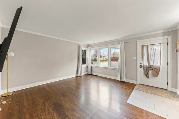$2,500 | 2852 Scott Street, Franklin Park, IL 60131