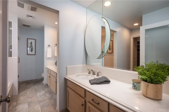 $975,000 | 1870 Kelton Avenue, Unit 103, Los Angeles, CA 90025