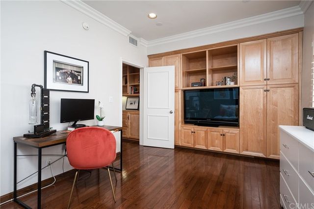 $975,000 | 1870 Kelton Avenue, Unit 103, Los Angeles, CA 90025