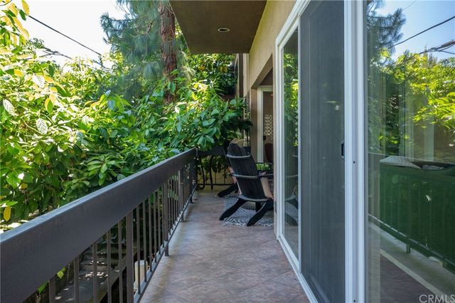 $975,000 | 1870 Kelton Avenue, Unit 103, Los Angeles, CA 90025