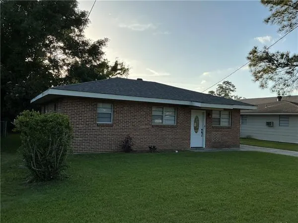 $1,400 | 3159 Dee Street, Slidell, LA 70458