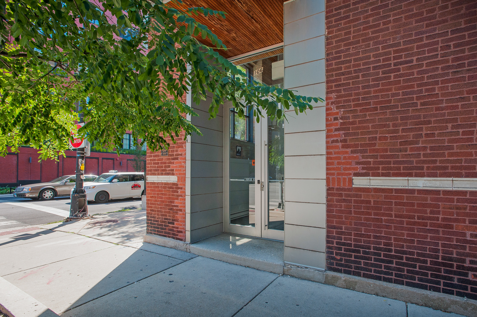 106 North Aberdeen Street, Unit PH4 Chicago, IL 60607 - Photo 2 of 21