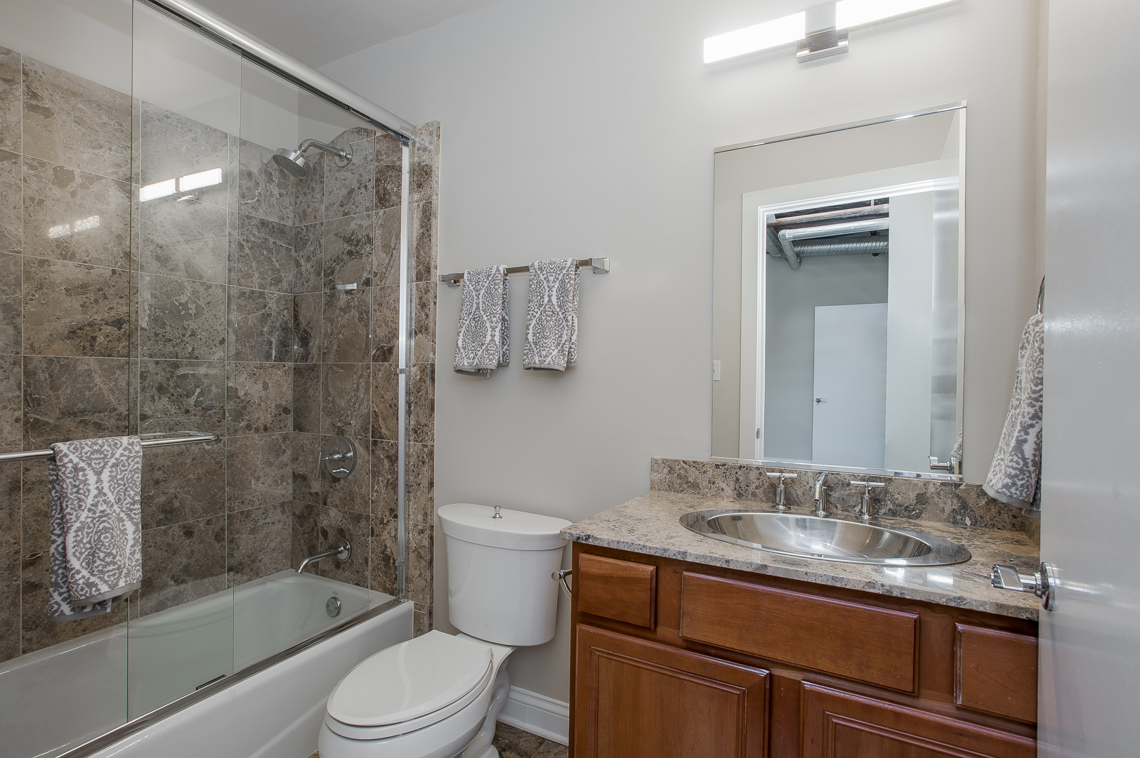106 North Aberdeen Street, Unit PH4 Chicago, IL 60607 - Photo 16 of 21