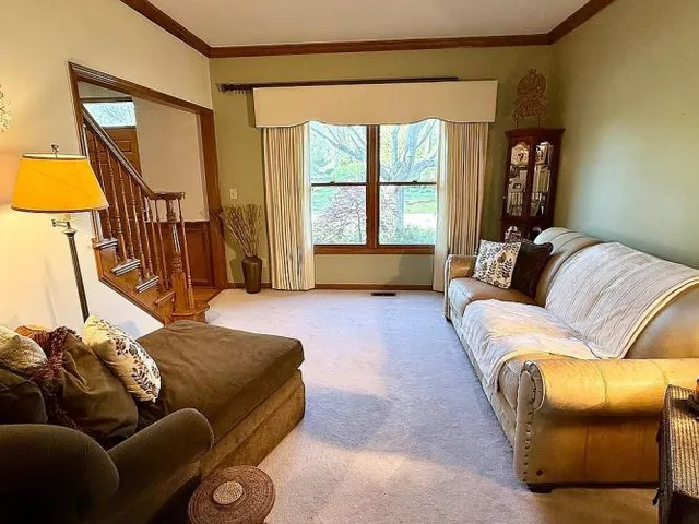 $664,000 | 2818 Big Sur Drive, Lewis Center, OH 43035