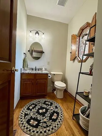 $664,000 | 2818 Big Sur Drive, Lewis Center, OH 43035