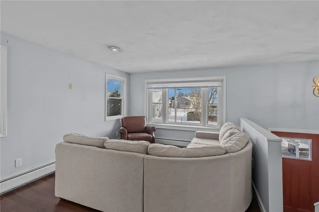 $585,000 | 102 Easton Avenue, Portsmouth, RI 02871