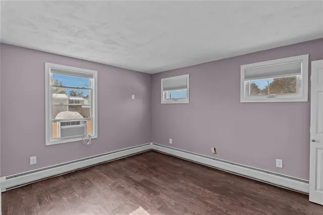 $585,000 | 102 Easton Avenue, Portsmouth, RI 02871