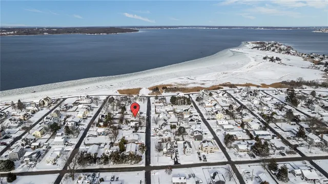 $585,000 | 102 Easton Avenue, Portsmouth, RI 02871