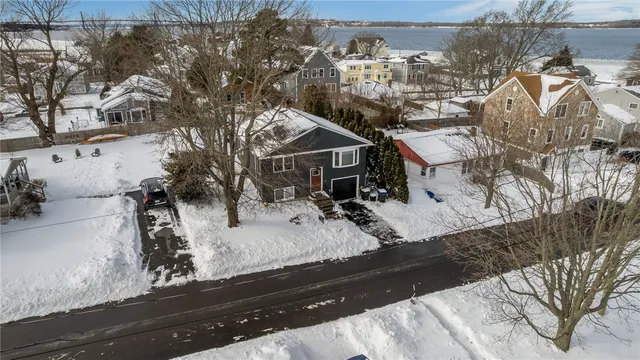 $585,000 | 102 Easton Avenue, Portsmouth, RI 02871