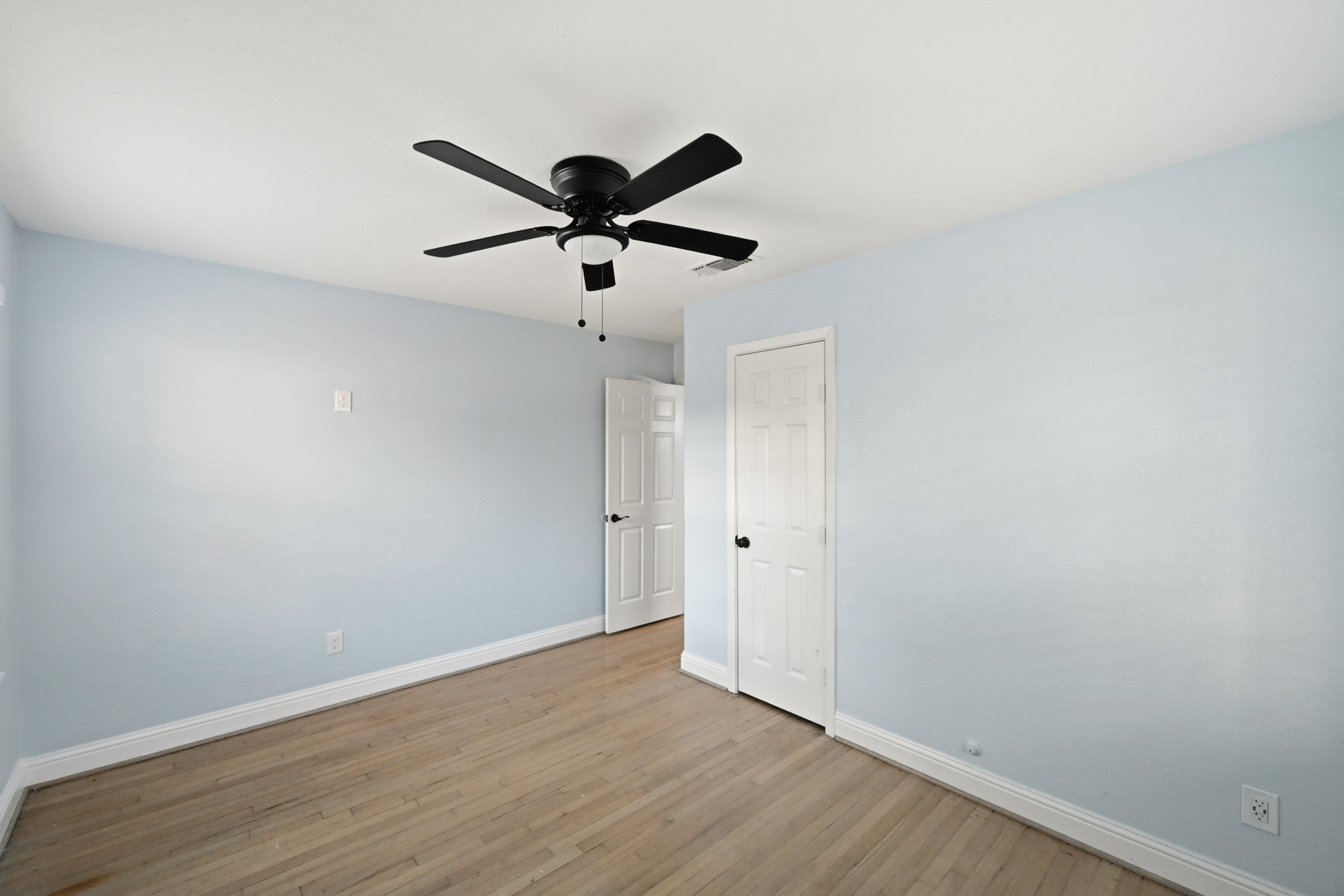 642 Arvana Street Houston, TX 77034 - Photo 17 of 38