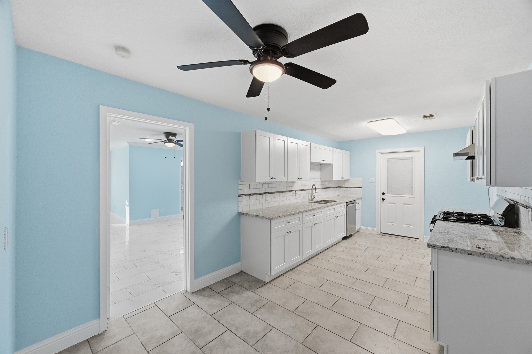 642 Arvana Street Houston, TX 77034 - Photo 19 of 38