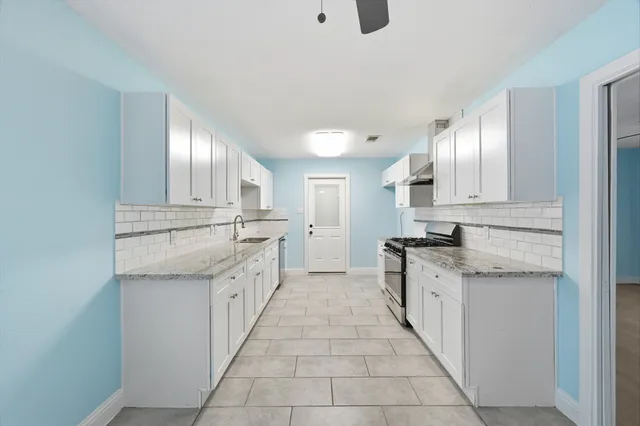 $239,000 | 642 Arvana Street, Houston, TX 77034