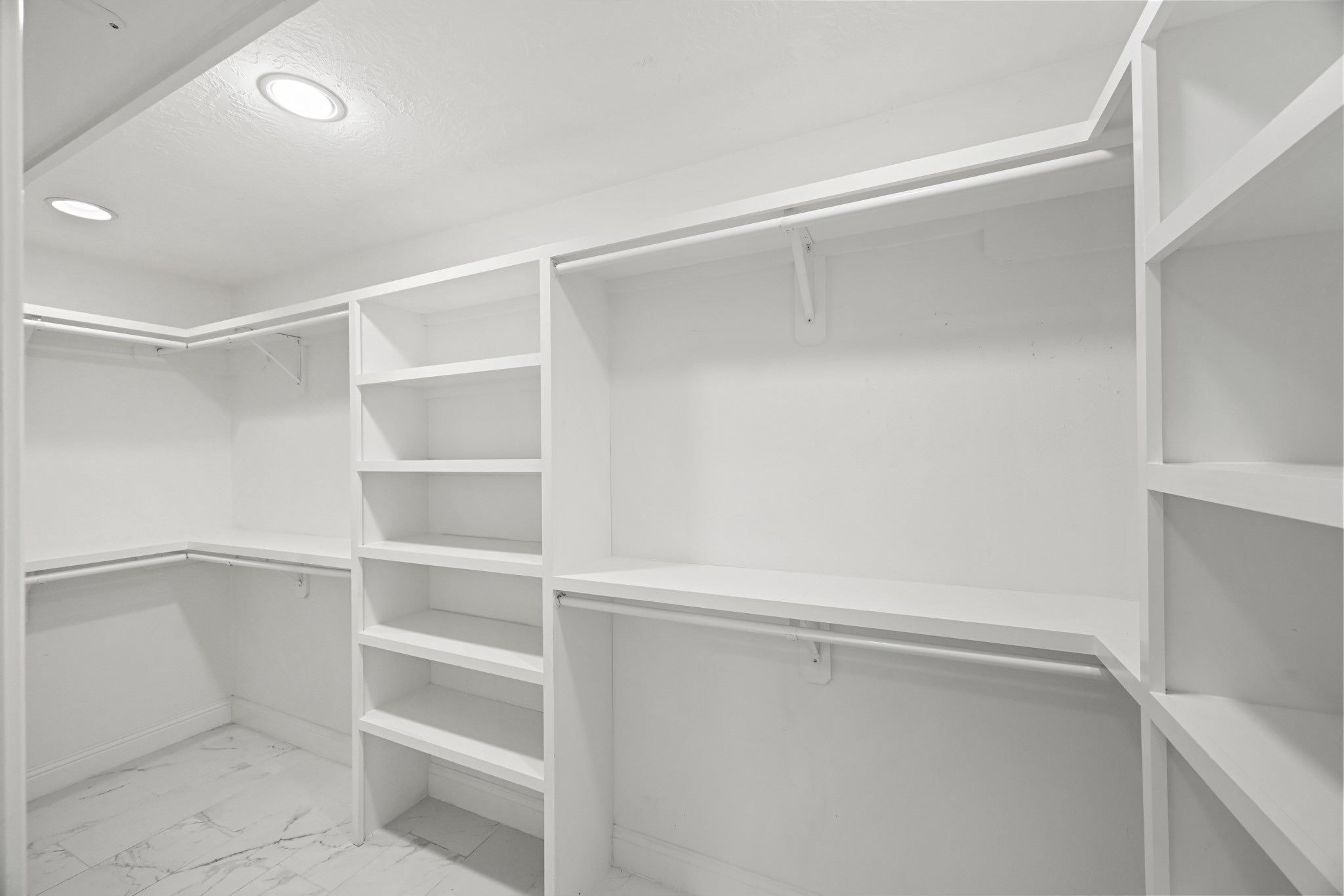 642 Arvana Street Houston, TX 77034 - Photo 27 of 38