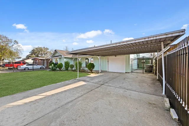 $239,000 | 642 Arvana Street, Houston, TX 77034