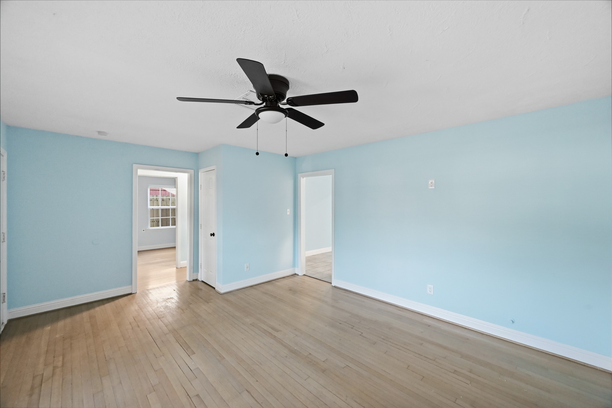 642 Arvana Street Houston, TX 77034 - Photo 5 of 38