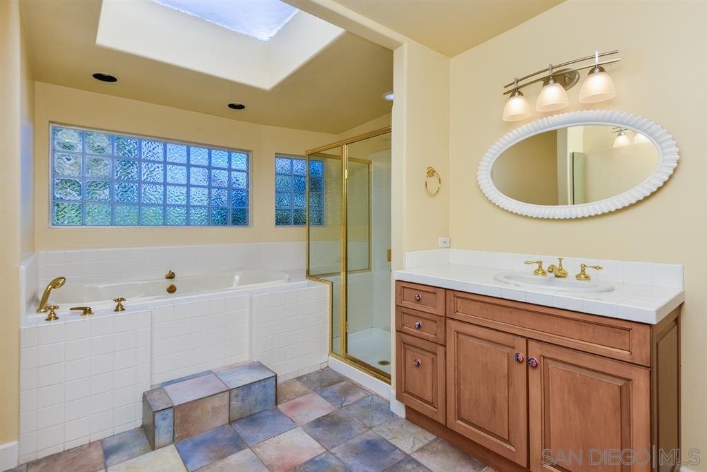 4902 Toyoff Way San Diego, CA 92115 - Photo 17 of 25